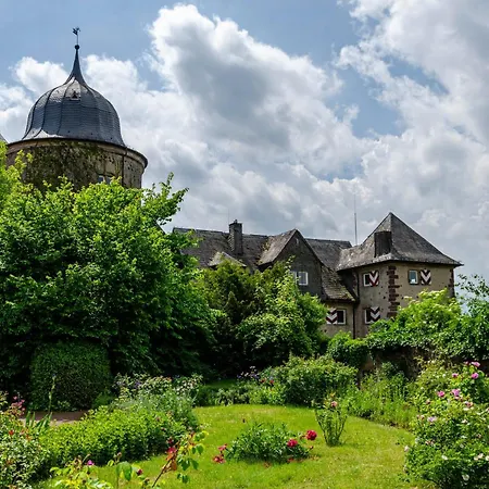 Villa Gottstreu *